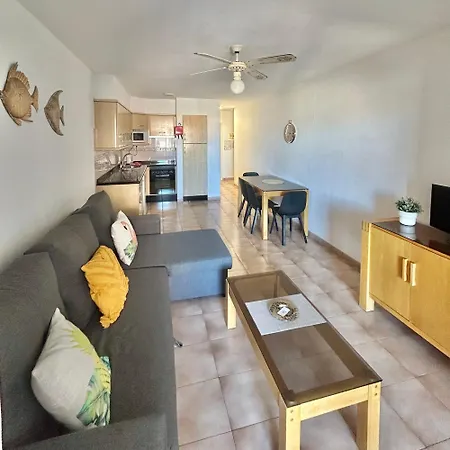 One Bed In Castle Harbour,los Cristianos C101 *